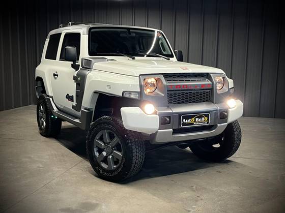 TROLLER T4 3.2 XLT 4X4 20V TURBO INTERCOOLER DIESEL 2P MANUAL TROLLER T4 3.2 XLT 4X4 20V TURBO INTERCOOLER DIESEL 2P MANUAL